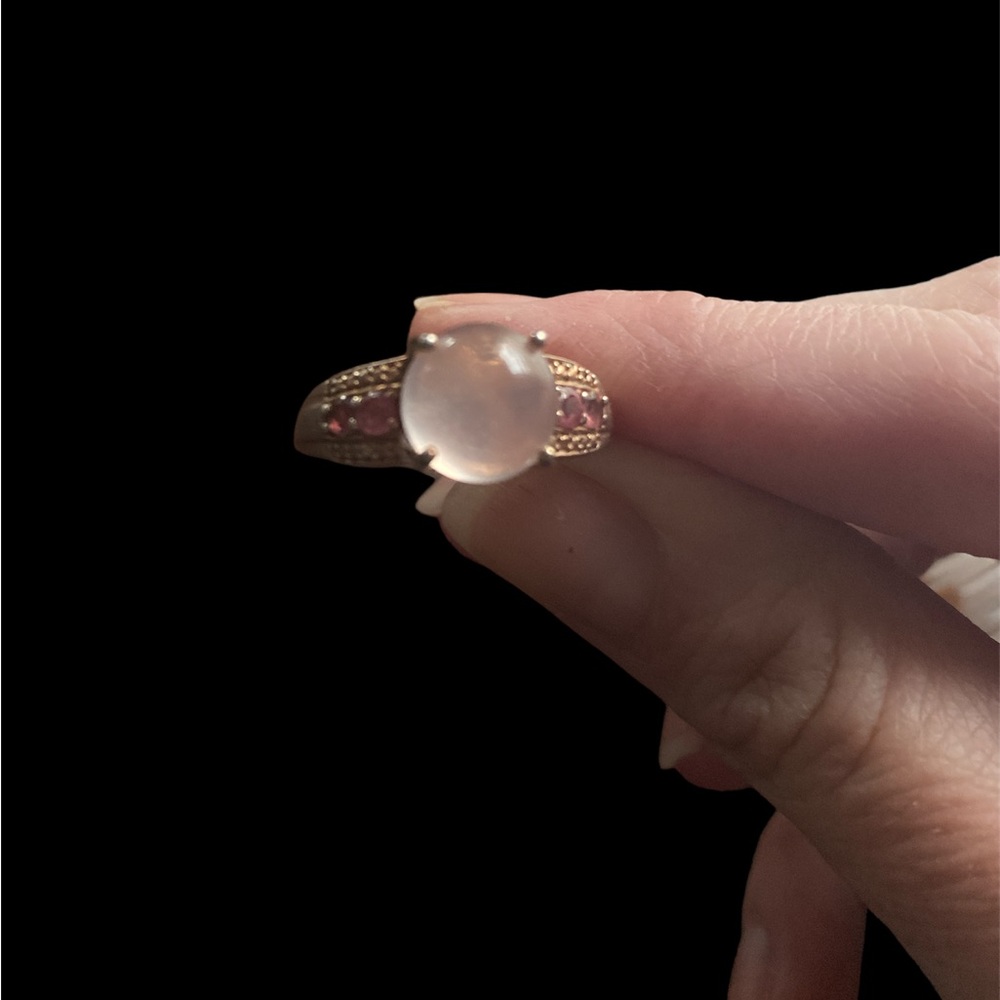 Crystal ball ring
